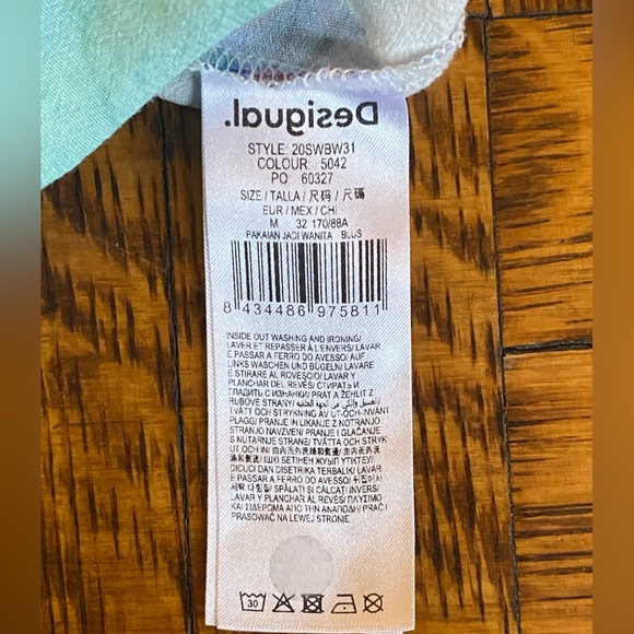 NWOT Desigual Abstract Oversized Asymmetrical Tee - Size M - Picture 13 of 13